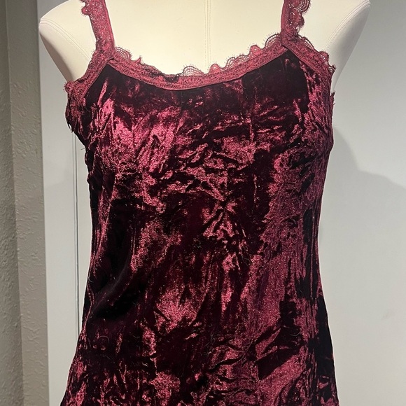 Paparazzi Red Velvet Tank Top with Lace Trim - Picture 2 of 9